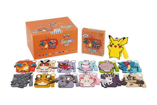 charizard box with card display and sleeves Pokémon Set Gift This pack includes 65 Quantity:1 x Card Holder Yu-Gi-Oh! 5D's Stardust Accelerator: Trading Card Games/Magic: The Gathering/Magic Singles/Older Sets 2011-2017/Kaladesh Block